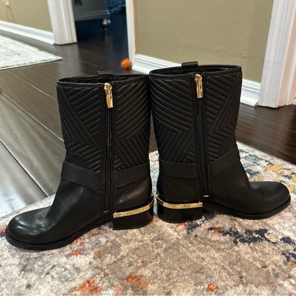 Vince Camuto Walden Quilted Moto Boot Mid-rise Bootie Black Size 6.5 NWOT - Picture 4 of 7